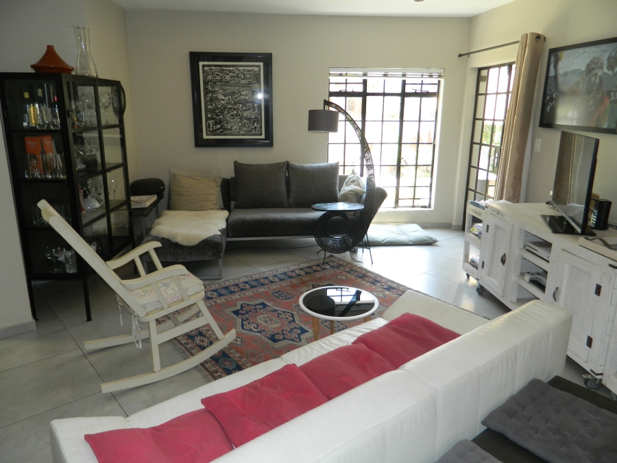 To Let 3 Bedroom Property for Rent in Silver Lakes Golf Estate Gauteng