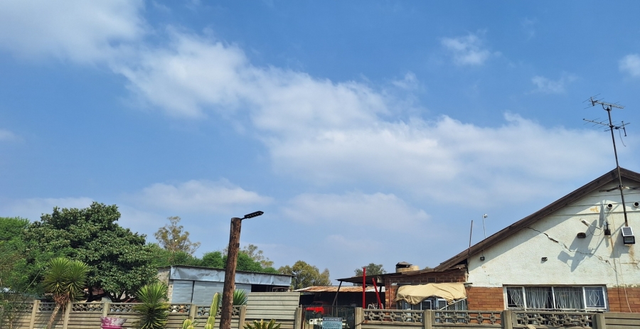 4 Bedroom Property for Sale in Nanescol Gauteng