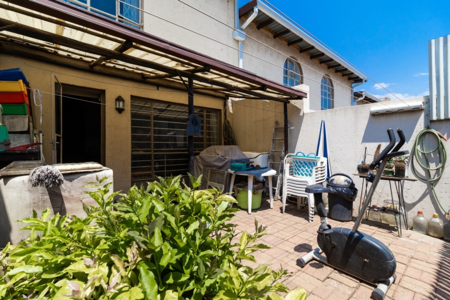 2 Bedroom Property for Sale in Townsview Gauteng