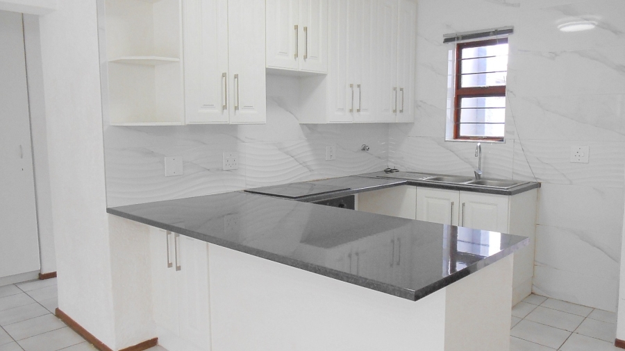 To Let 2 Bedroom Property for Rent in Fourways Gauteng