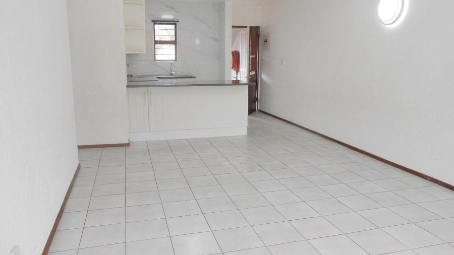 To Let 2 Bedroom Property for Rent in Fourways Gauteng