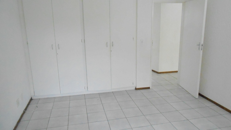 To Let 2 Bedroom Property for Rent in Fourways Gauteng