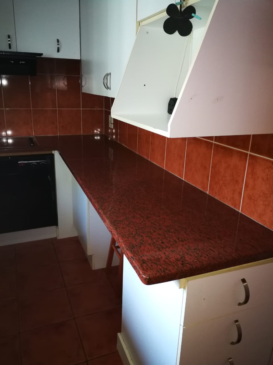 5 Bedroom Property for Sale in Bloubosrand Gauteng