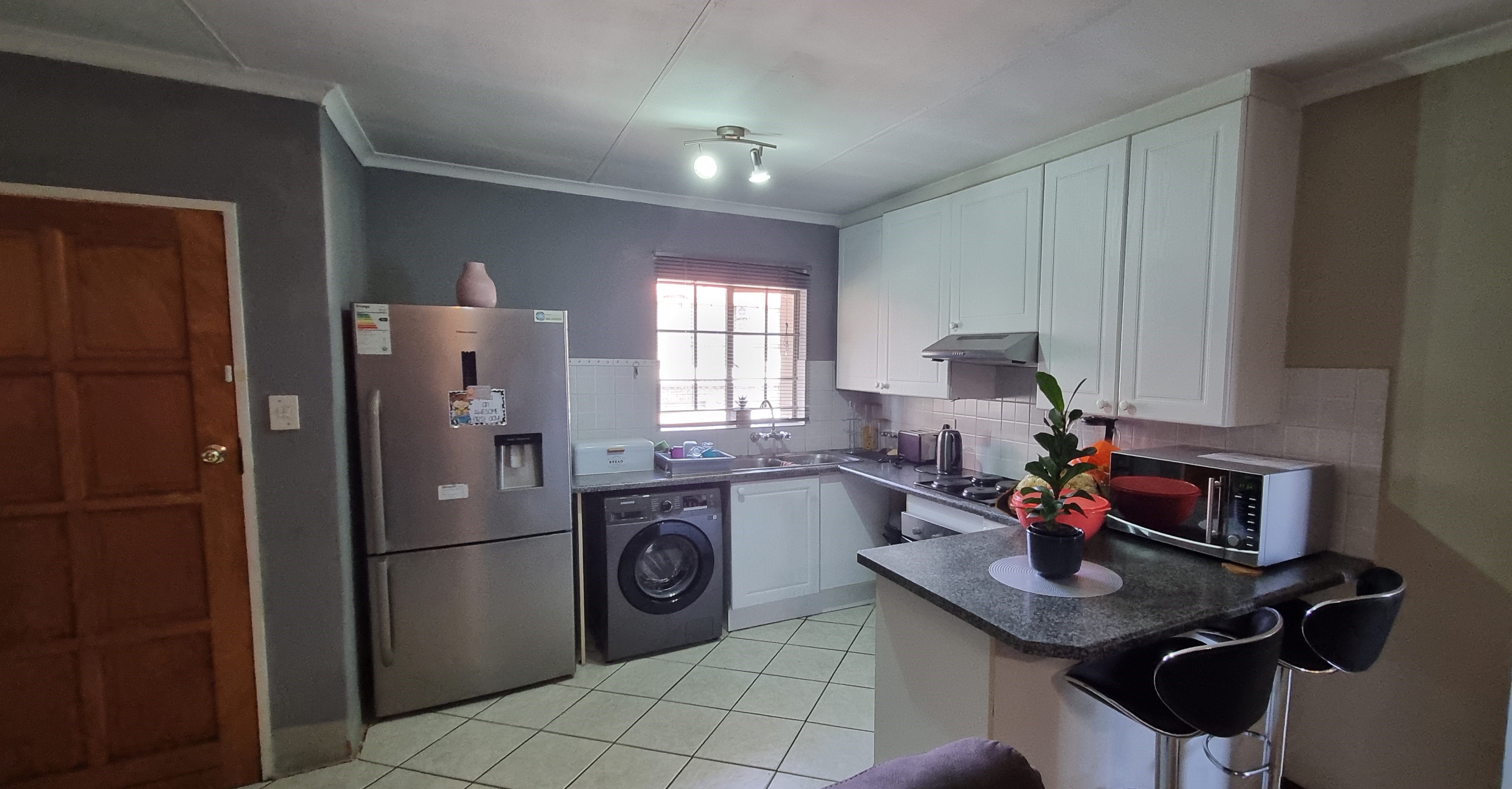 2 Bedroom Property for Sale in Rooihuiskraal North Gauteng