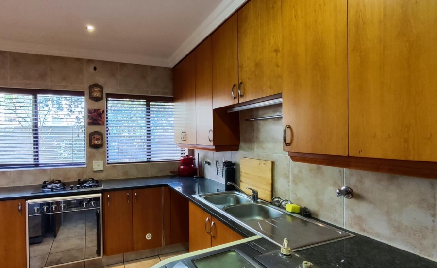 3 Bedroom Property for Sale in Greenstone Hill Gauteng