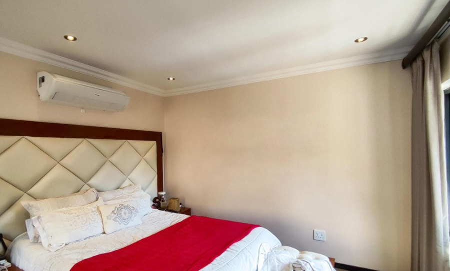 3 Bedroom Property for Sale in Greenstone Hill Gauteng