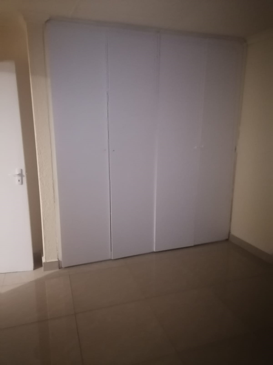 2 Bedroom Property for Sale in Birch Acres Gauteng