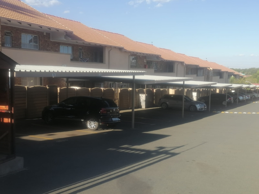 2 Bedroom Property for Sale in Birch Acres Gauteng