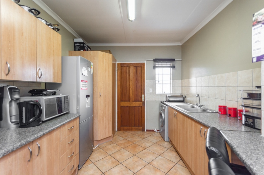 2 Bedroom Property for Sale in Terenure Gauteng