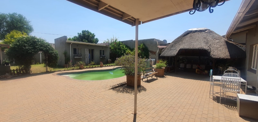 4 Bedroom Property for Sale in Estera Gauteng