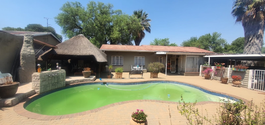 4 Bedroom Property for Sale in Estera Gauteng