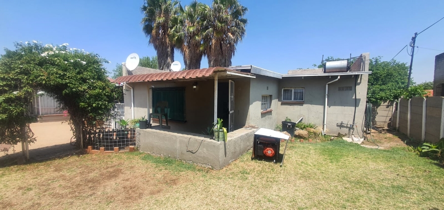 4 Bedroom Property for Sale in Estera Gauteng