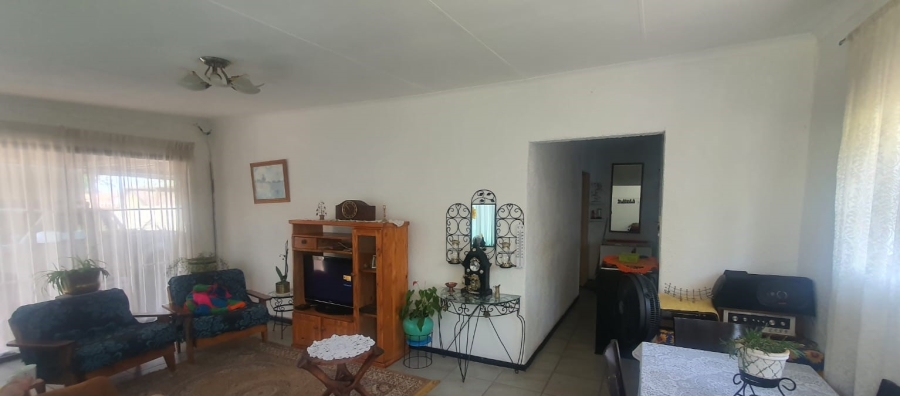 4 Bedroom Property for Sale in Estera Gauteng