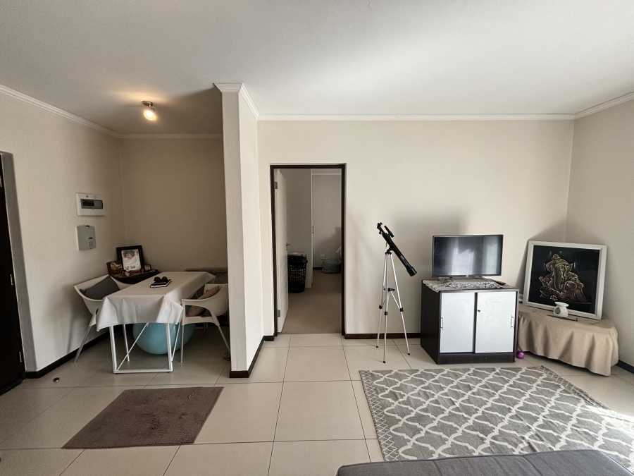 1 Bedroom Property for Sale in Jackal Creek Golf Estate Gauteng