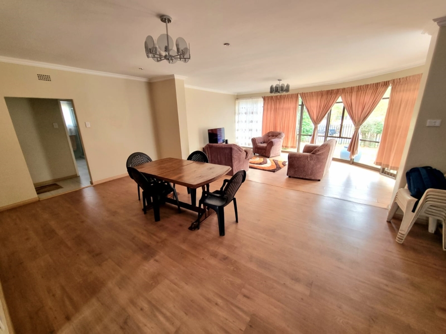 3 Bedroom Property for Sale in Linmeyer Gauteng