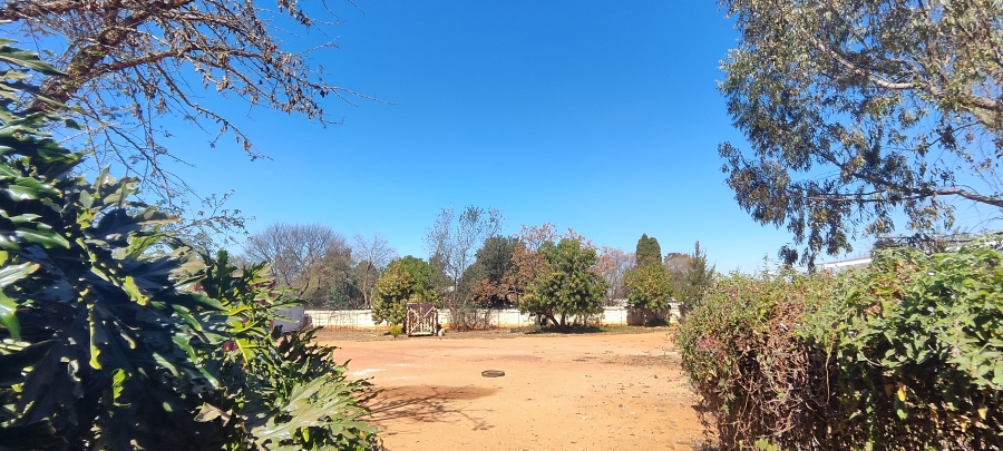 6 Bedroom Property for Sale in President Park Gauteng