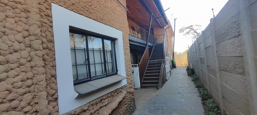 6 Bedroom Property for Sale in President Park Gauteng