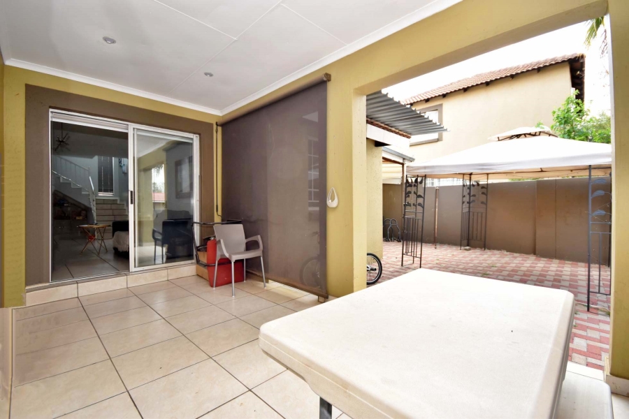 3 Bedroom Property for Sale in Olivedale Gauteng