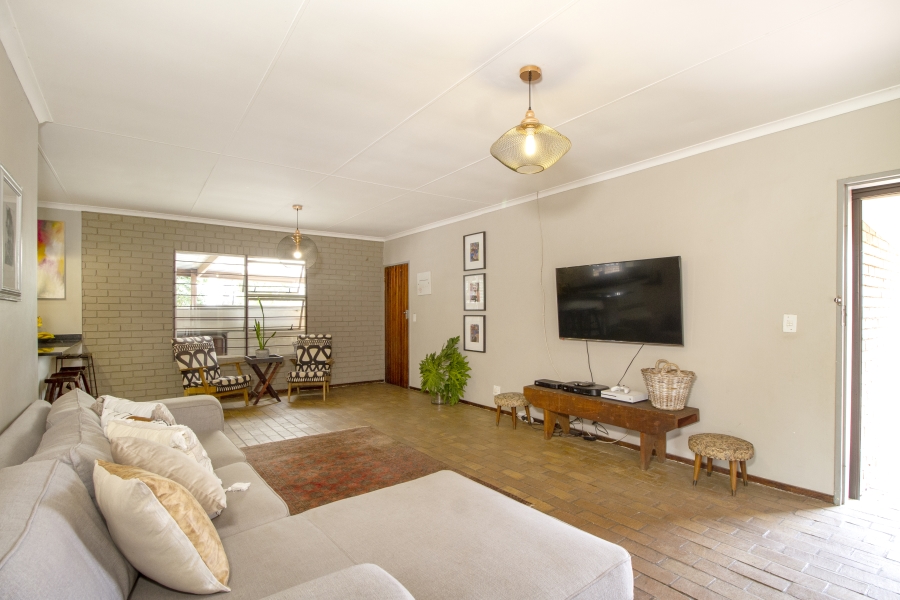 3 Bedroom Property for Sale in Faerie Glen Gauteng