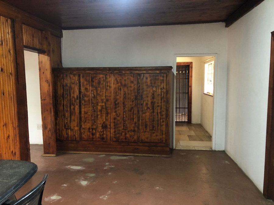 To Let 1 Bedroom Property for Rent in Buyscelia Gauteng