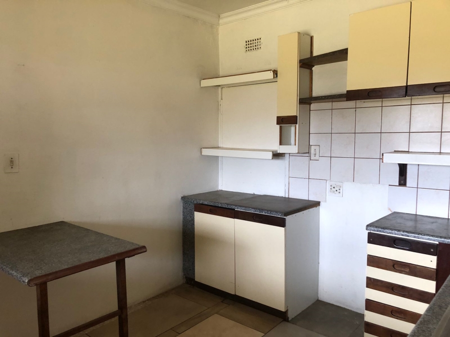 To Let 1 Bedroom Property for Rent in Buyscelia Gauteng