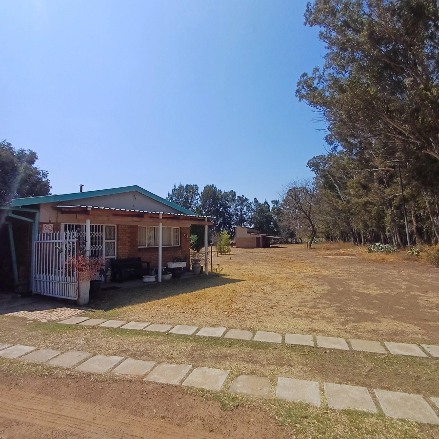 To Let 3 Bedroom Property for Rent in Agricultural Holding 464 Gauteng