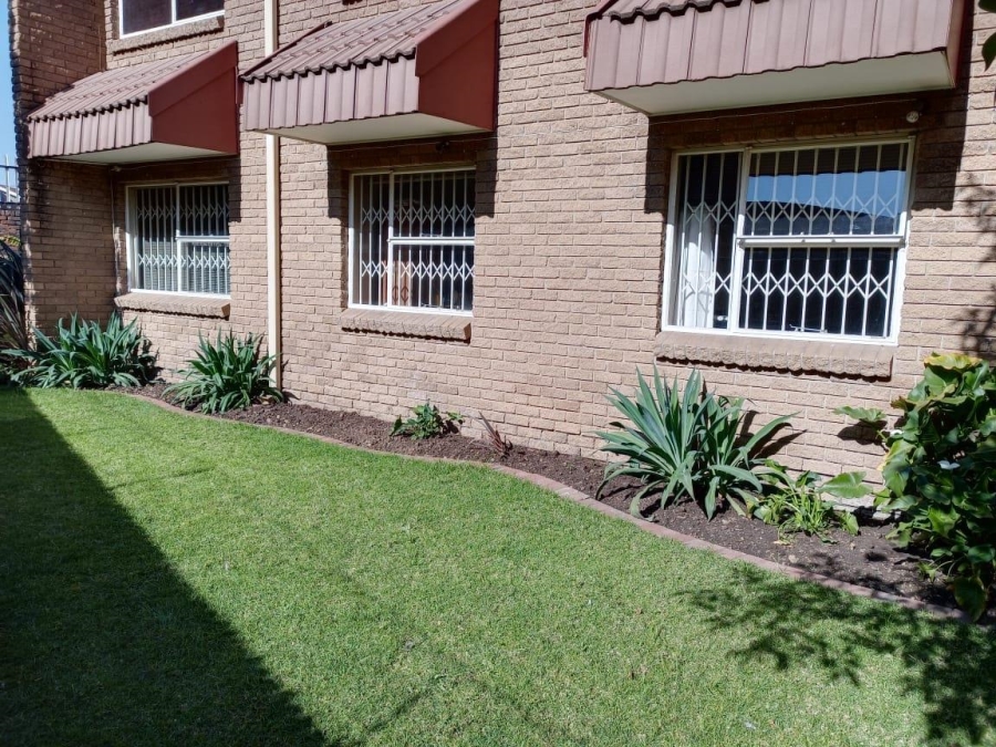 3 Bedroom Property for Sale in Three Rivers Proper Gauteng