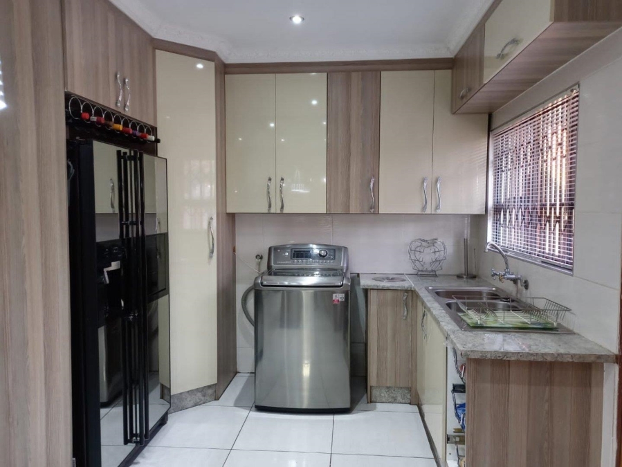 3 Bedroom Property for Sale in Three Rivers East Gauteng