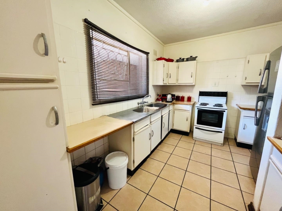 2 Bedroom Property for Sale in Three Rivers Proper Gauteng