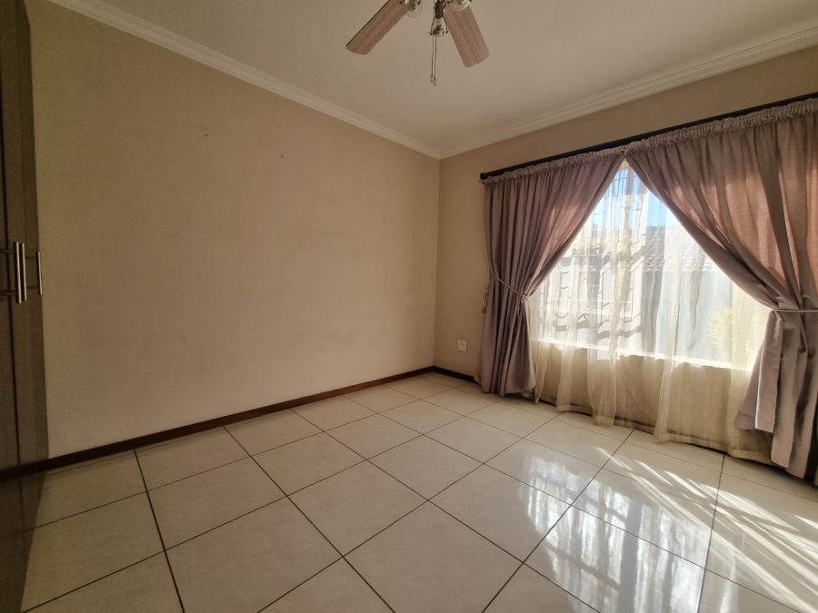 4 Bedroom Property for Sale in Fleurdal Gauteng