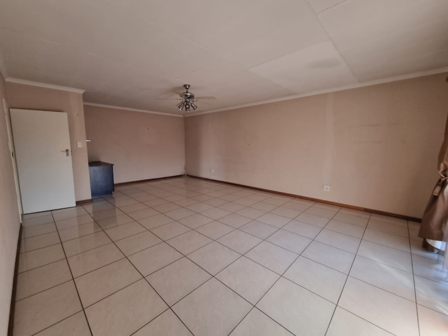 4 Bedroom Property for Sale in Fleurdal Gauteng