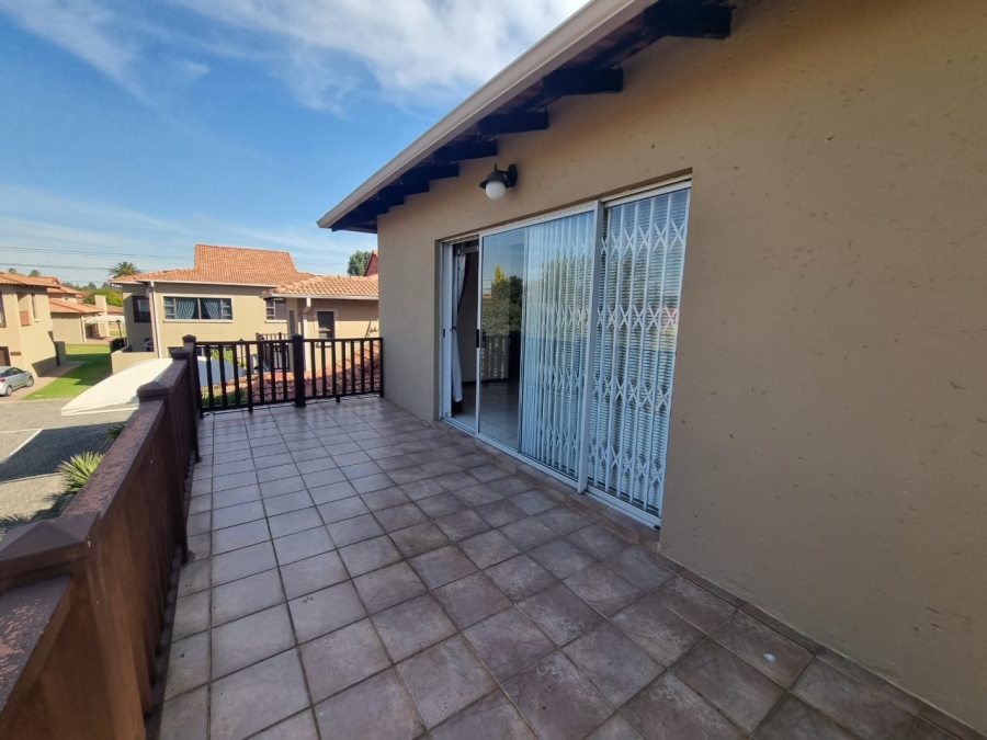 4 Bedroom Property for Sale in Fleurdal Gauteng