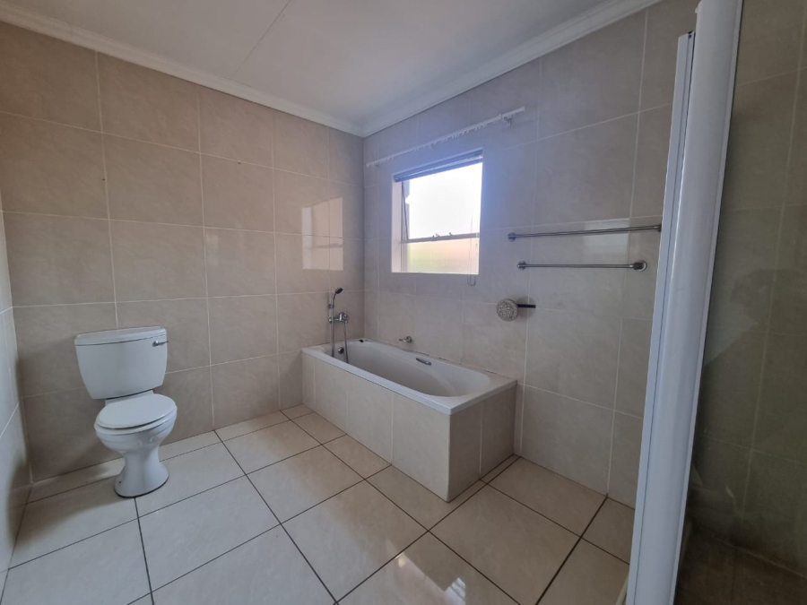 4 Bedroom Property for Sale in Fleurdal Gauteng