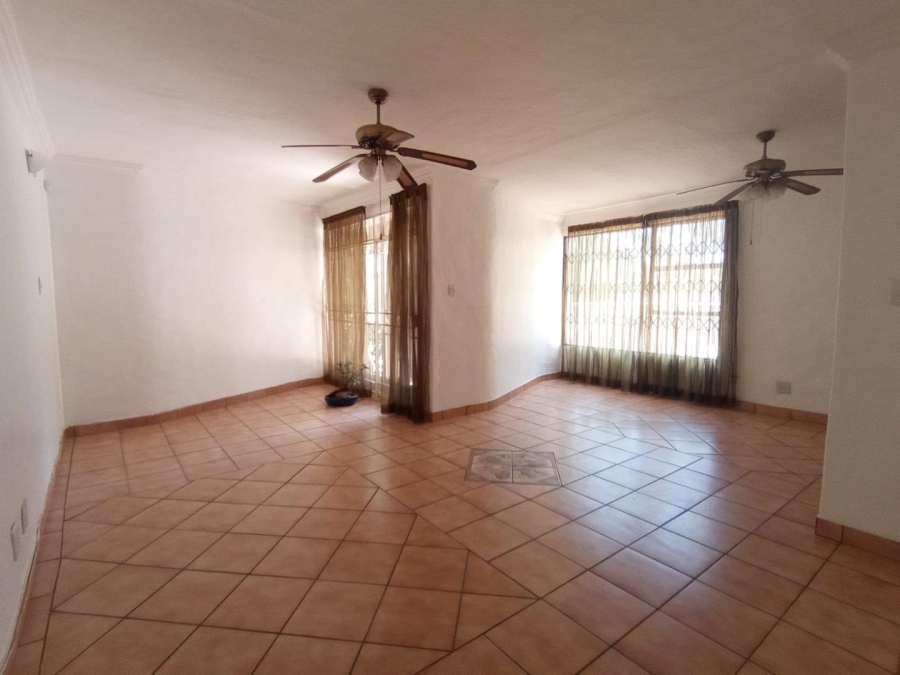 3 Bedroom Property for Sale in Three Rivers Proper Gauteng