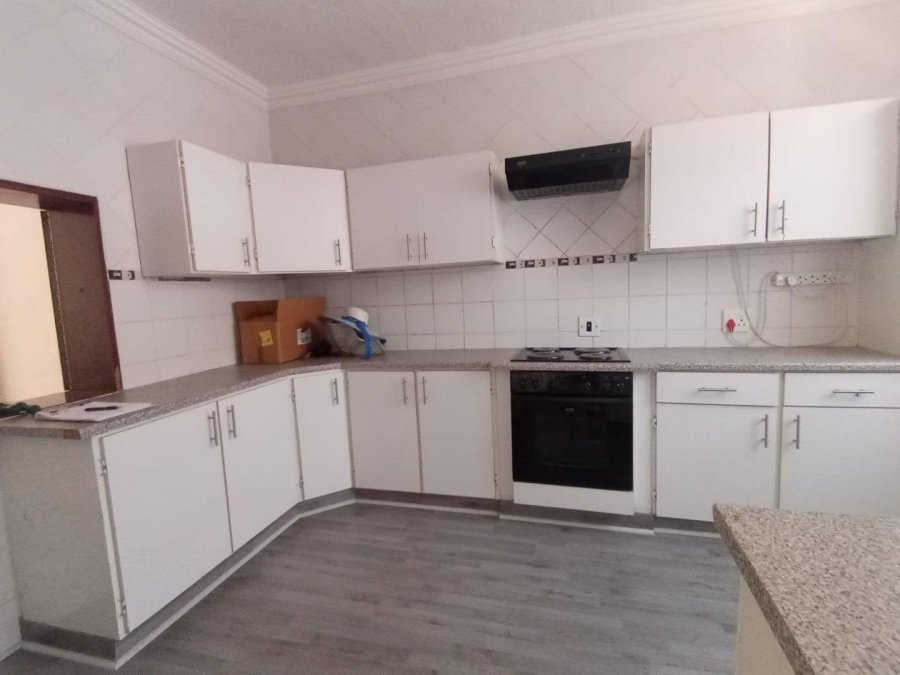 3 Bedroom Property for Sale in Three Rivers Proper Gauteng