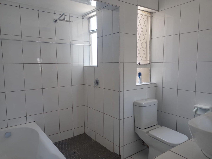 3 Bedroom Property for Sale in Three Rivers Proper Gauteng