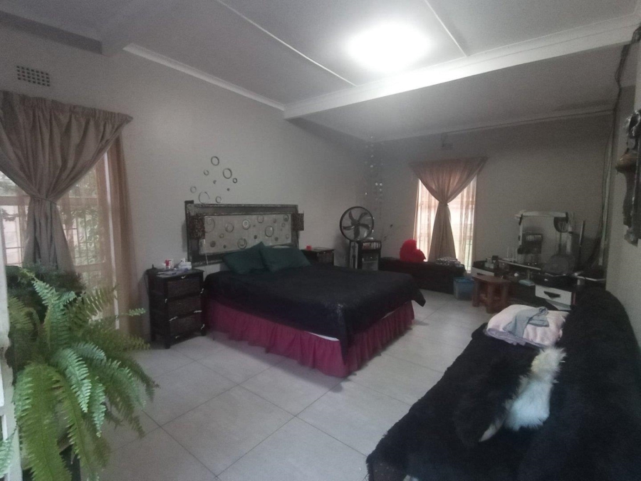 3 Bedroom Property for Sale in Three Rivers Proper Gauteng