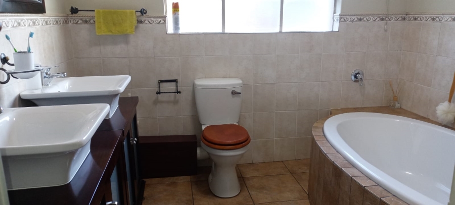 3 Bedroom Property for Sale in Risiville Gauteng