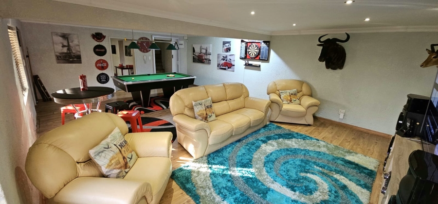 4 Bedroom Property for Sale in Monument Gauteng