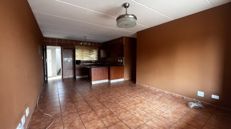 To Let 2 Bedroom Property for Rent in Helderwyk Gauteng