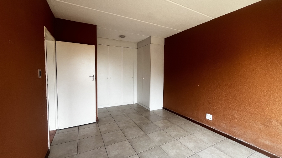 To Let 2 Bedroom Property for Rent in Helderwyk Gauteng