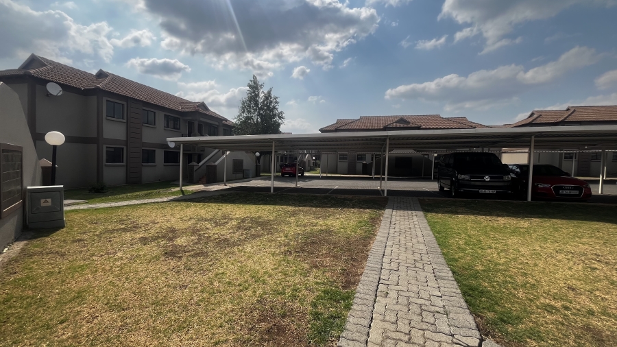 To Let 2 Bedroom Property for Rent in Helderwyk Gauteng