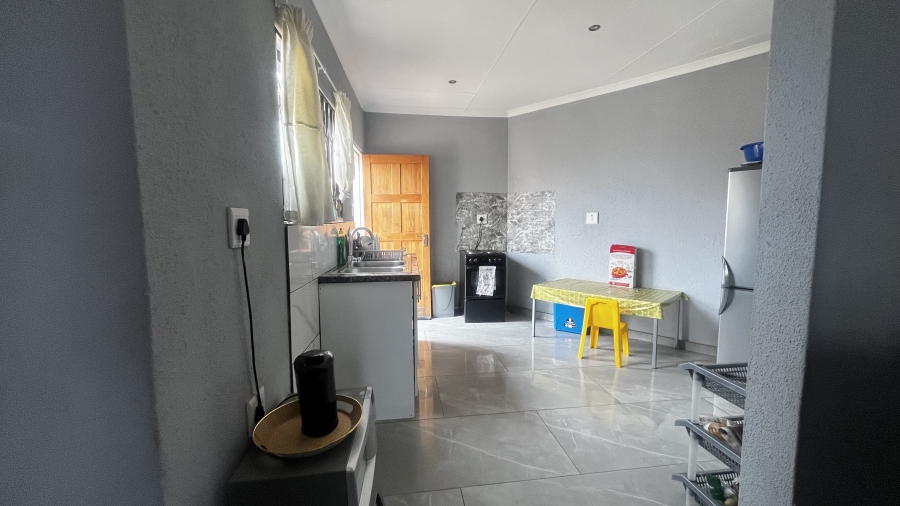 To Let 4 Bedroom Property for Rent in Sharon Park Gauteng