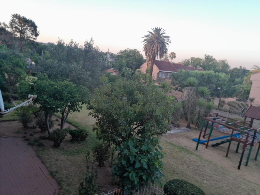 2 Bedroom Property for Sale in Kew Gauteng