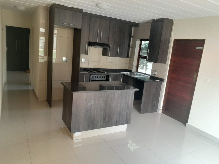 1 Bedroom Property for Sale in Kew Gauteng