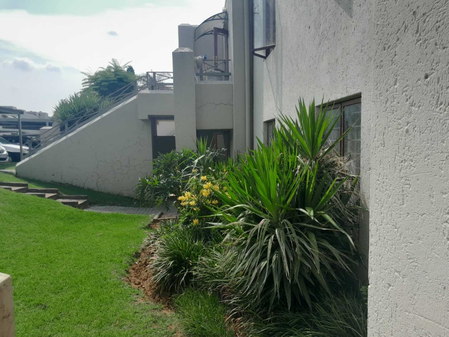 1 Bedroom Property for Sale in Kew Gauteng