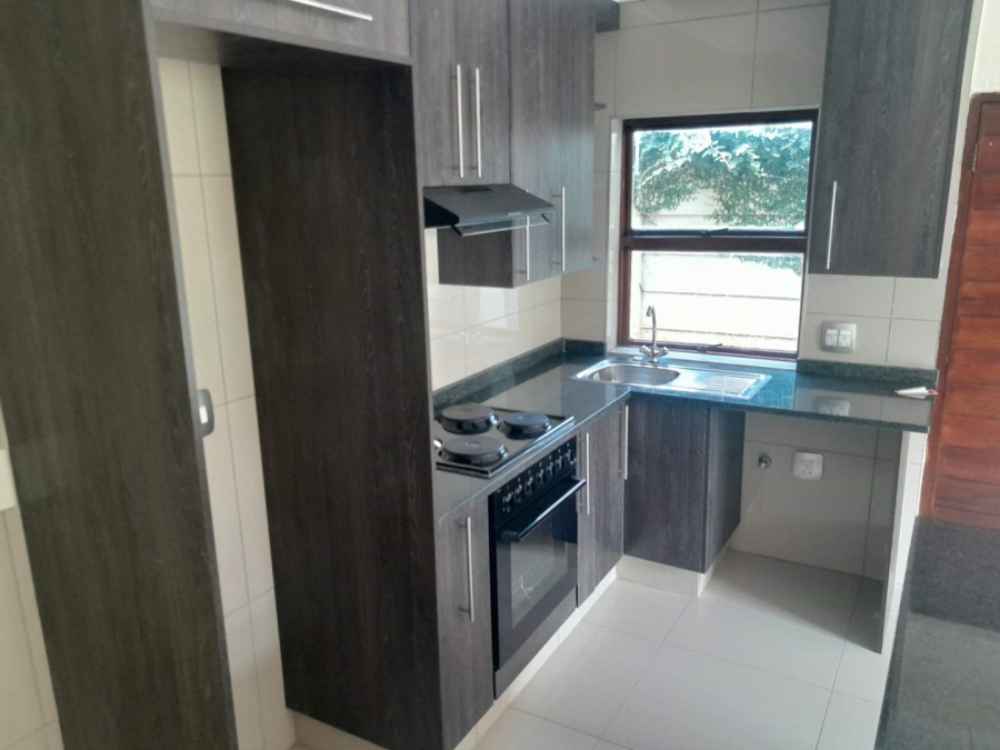 1 Bedroom Property for Sale in Kew Gauteng