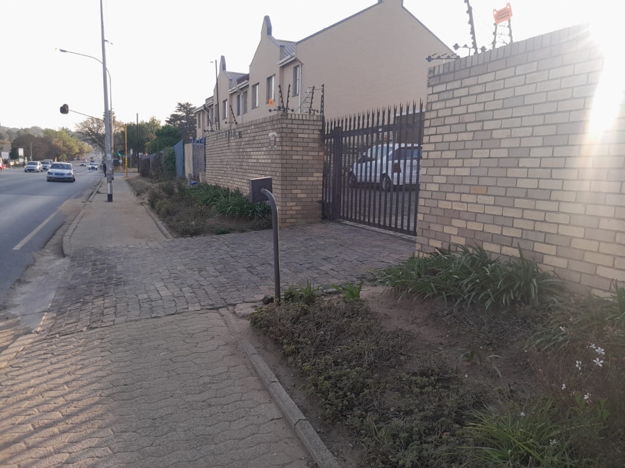 2 Bedroom Property for Sale in Lyndhurst Gauteng