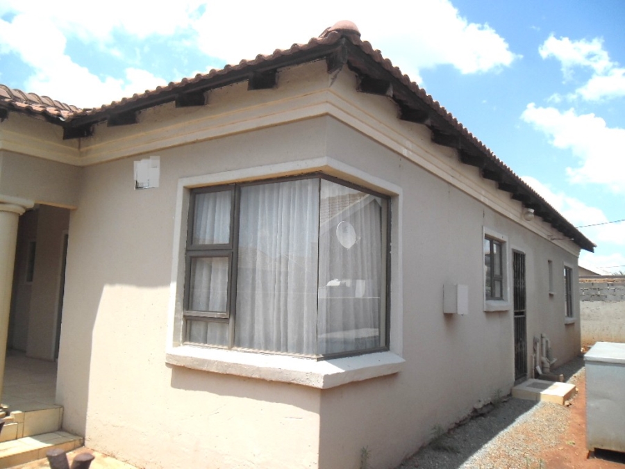 4 Bedroom Property for Sale in Mapleton Gauteng