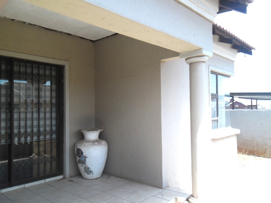 4 Bedroom Property for Sale in Mapleton Gauteng